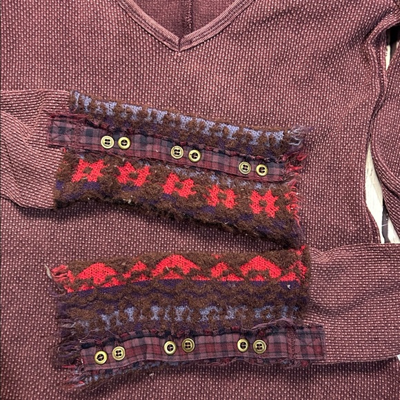 We The Free Long Sleeve Top with Patterned Cuffs - Picture 4 of 4